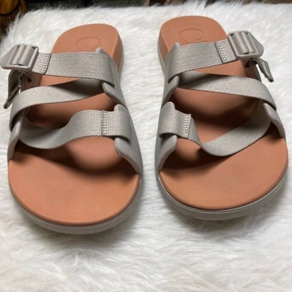 CHACO’S MENS Chillos Slides I’m Moonrock Grey and Tan - Picture 2 of 8